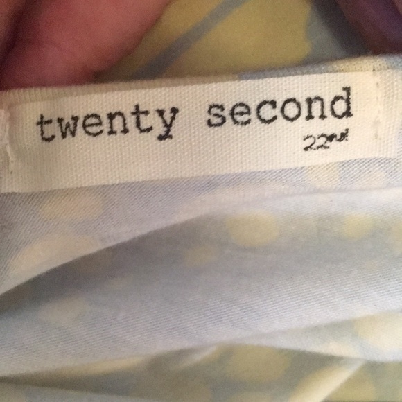 Twenty Second Crisscross Front Fun Stretch Summer Top - Picture 7 of 7